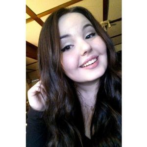 Meet your Posher, Cynthia